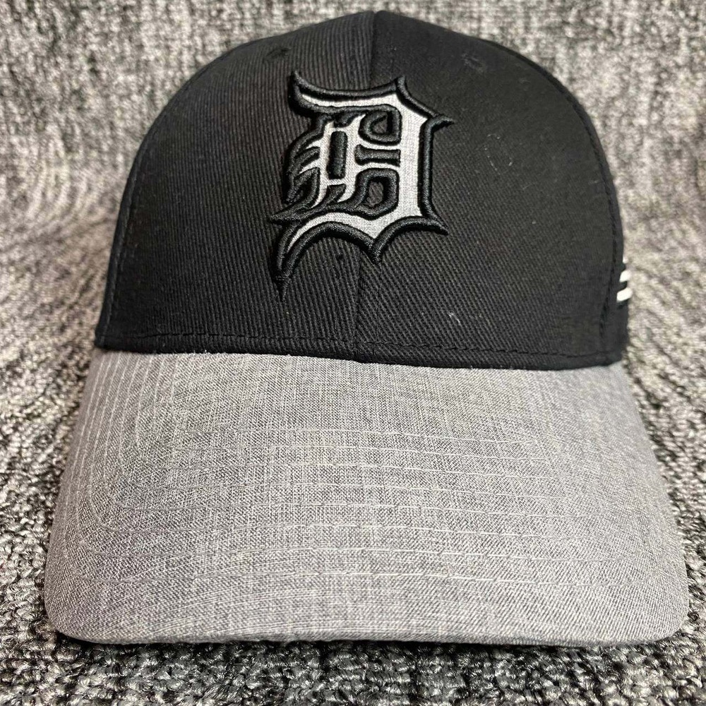 Detroit Tigers Mens OSFA Black Gray Snapback MLB Baseball Hat Fan Favorite Cap
